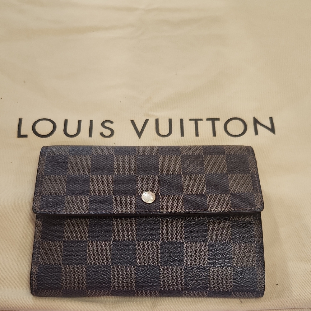 Louis Vuitton Damier Ebene Wallet
